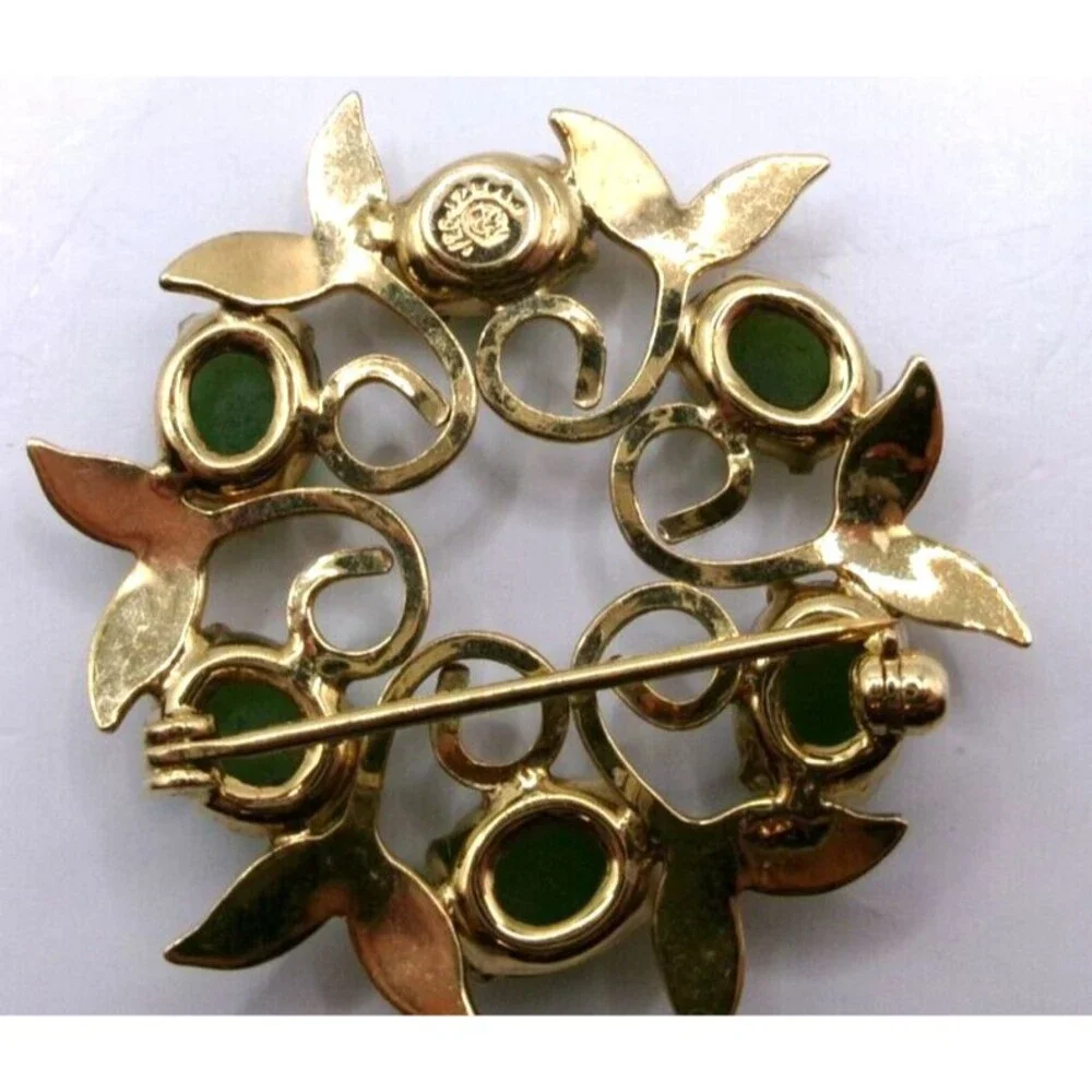 Green Gemstone Circle Pin Brooch w/ Leaves 12K Gold Filled Signed CC? 1.25 inch